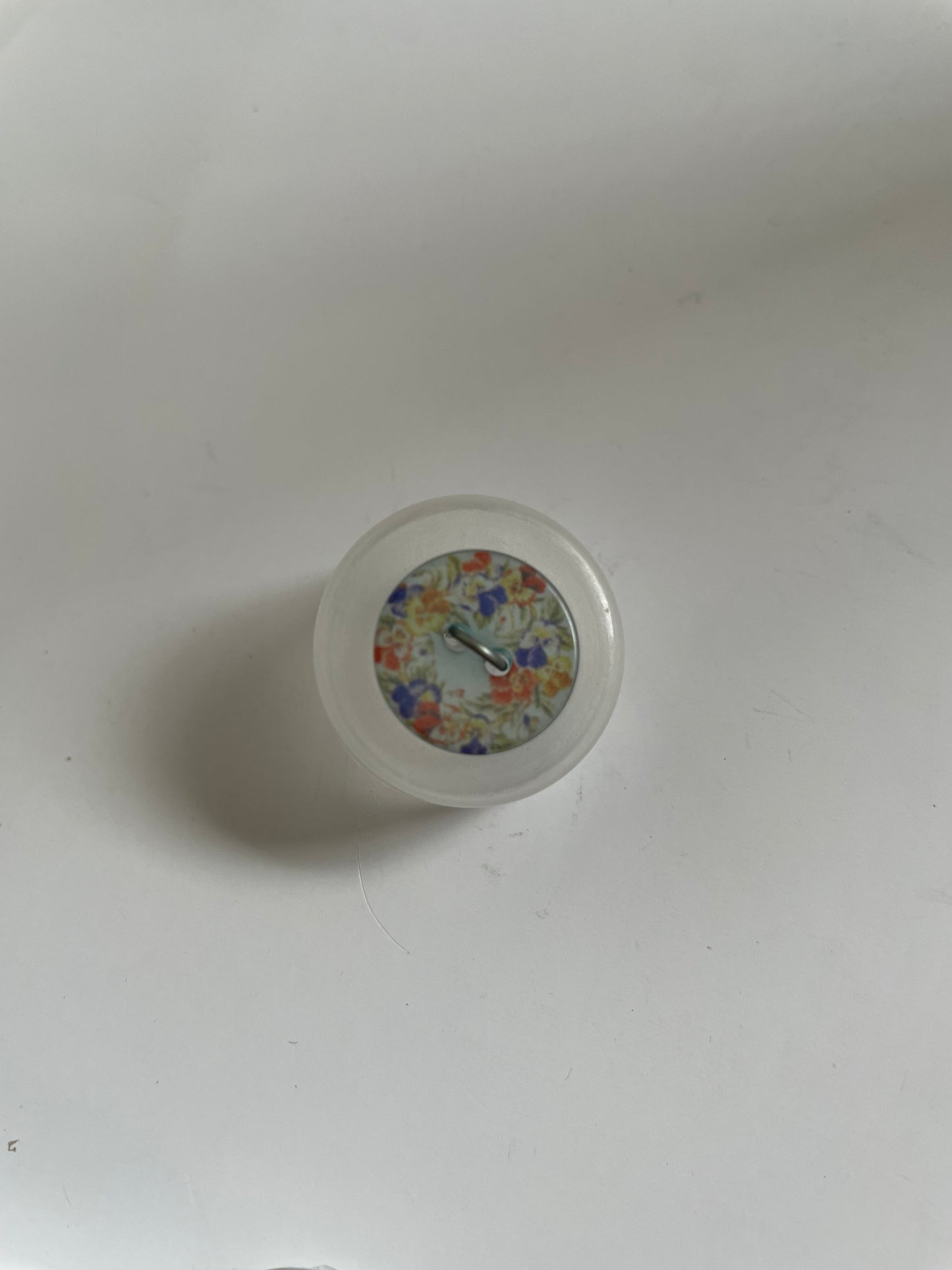 Boutons transparents fleuris 15mm