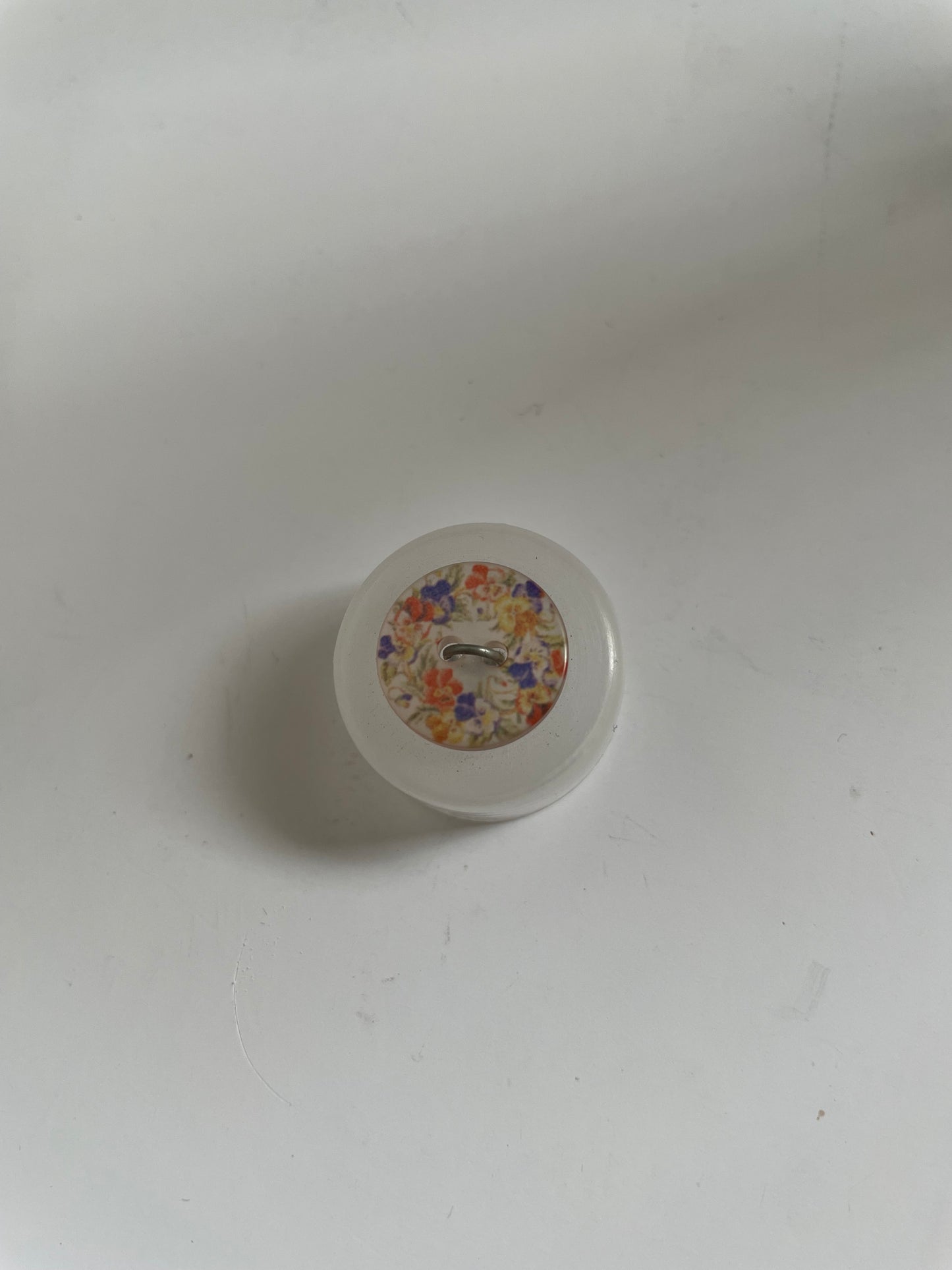 Boutons transparents fleuris 15mm