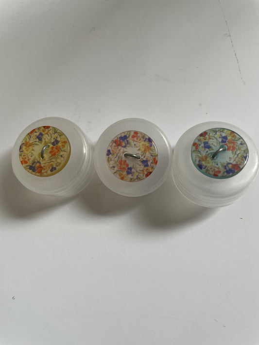 Boutons transparents fleuris 15mm
